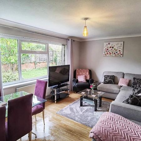 Fourth Avenue, Lovely Bungalow Available For Guests And Contractors Parking Wifi Nottingham Kültér fotó