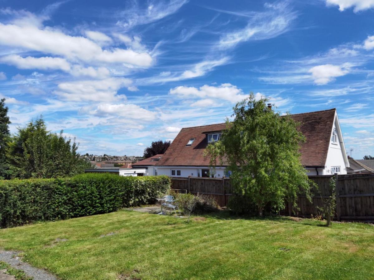 Fourth Avenue, Lovely Bungalow Available For Guests And Contractors Parking Wifi Nottingham Kültér fotó