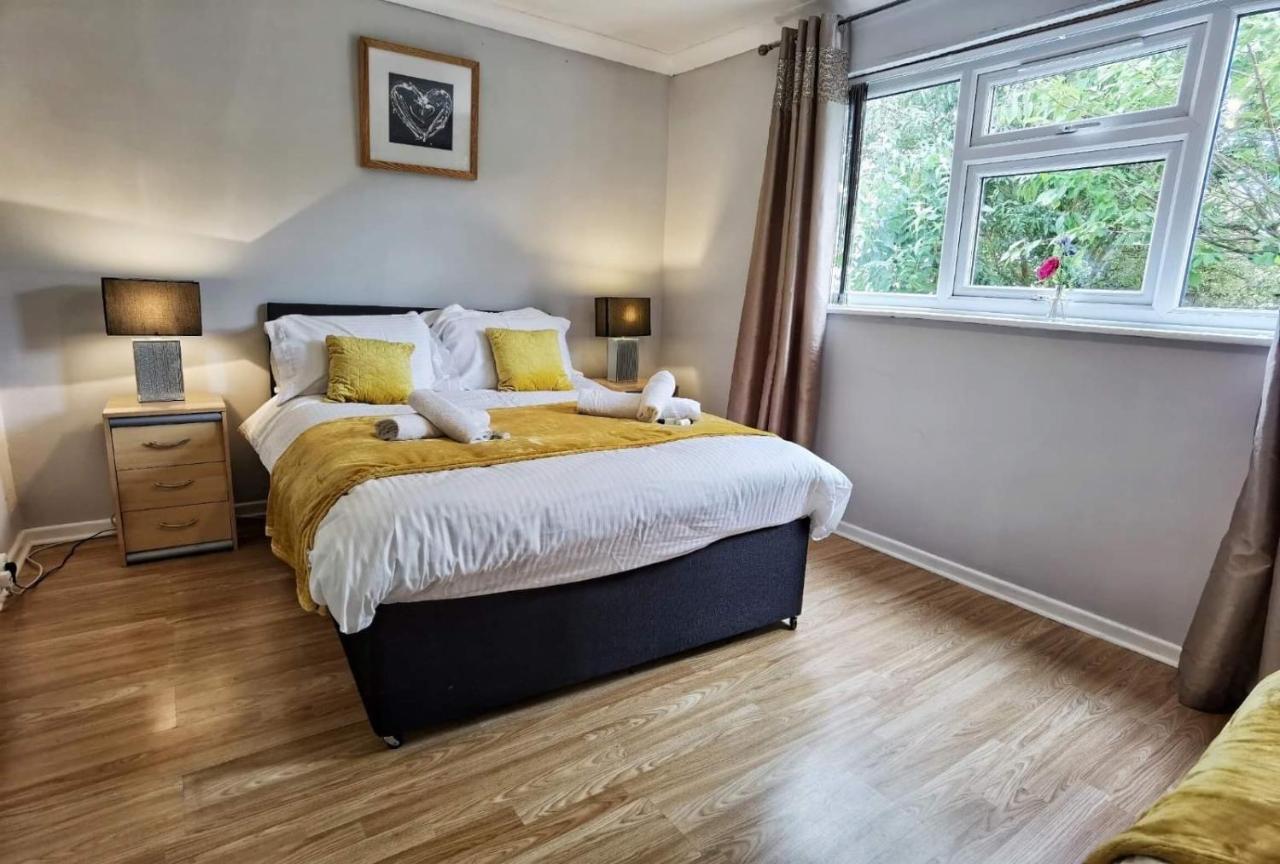 Fourth Avenue, Lovely Bungalow Available For Guests And Contractors Parking Wifi Nottingham Kültér fotó