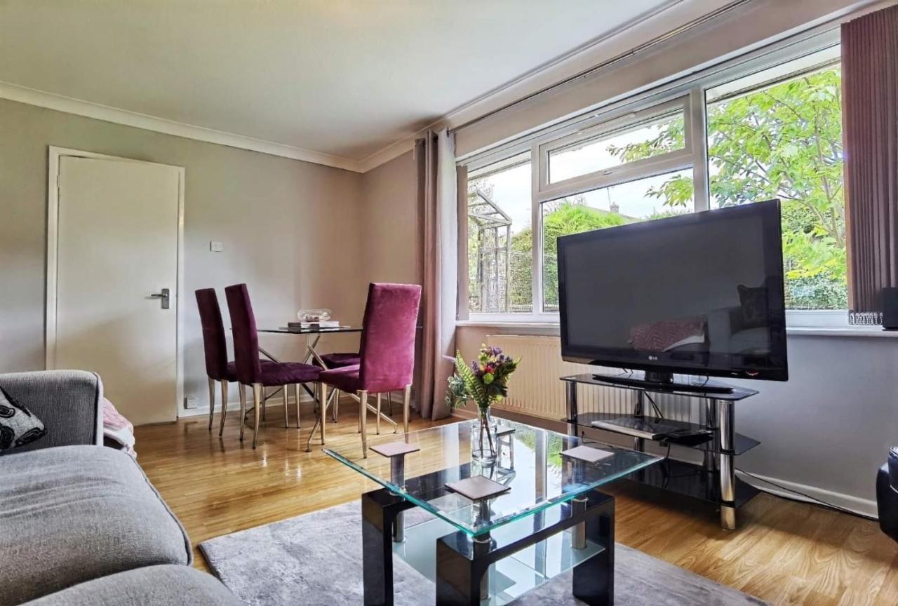 Fourth Avenue, Lovely Bungalow Available For Guests And Contractors Parking Wifi Nottingham Kültér fotó